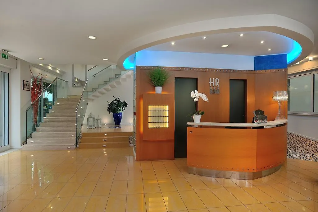 Hotel Riviera B&B Мизано-Адриатико